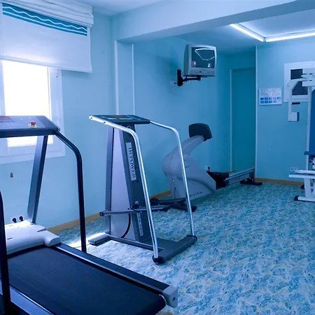 أوتيلز جران ألميرا 4*